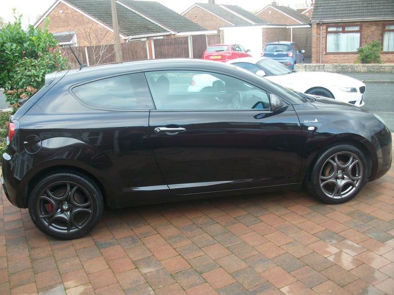 Alfa Romeo, MITO, Q V Line Hatchback, 2015, Manual, 875 (cc), 3 doors