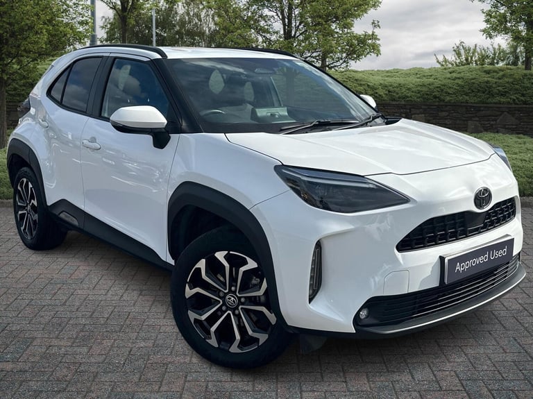 image for 2024 Toyota Yaris 1.5 Hybrid Design 5dr CVT Estate Hybrid Automatic