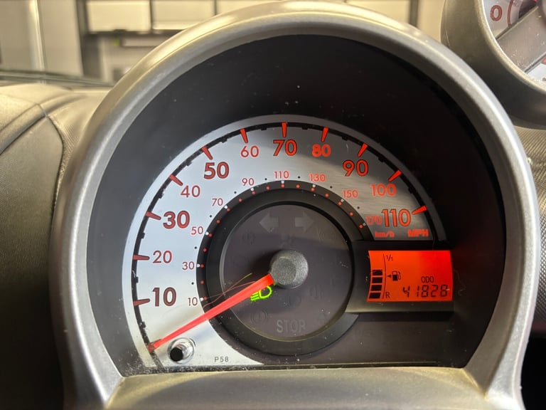 2014 Toyota AYGO 1.0 VVT-i Move with Style 5dr HATCHBACK Petrol Manual