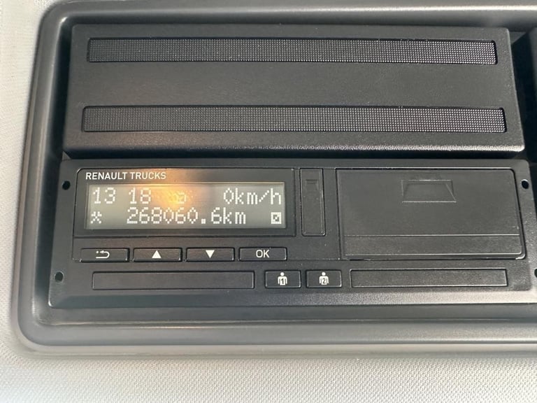 2022 RENAULT K440 8X4 TIPPER