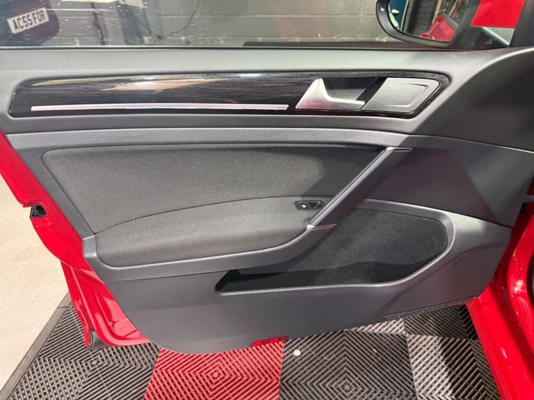 2017 Volkswagen Golf 1.6 TDI BlueMotion Tech GT Euro 6 (s/s) 5dr HATCHBACK Diesel Manual