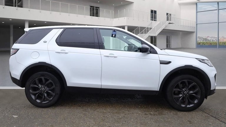 2019 Land Rover Discovery Sport 2.0 TD4 Landmark SUV 5dr Diesel Auto 4WD Euro 6 (s/s) (180 ps) ES...