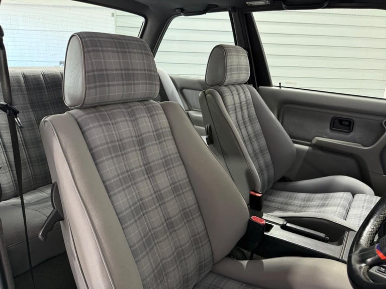  BMW 3 Series 1.8 318i S 2dr Petrol Manual