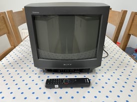 Retro Sony KV-14T1U Trinitron TV Retro Console Gaming CRT
