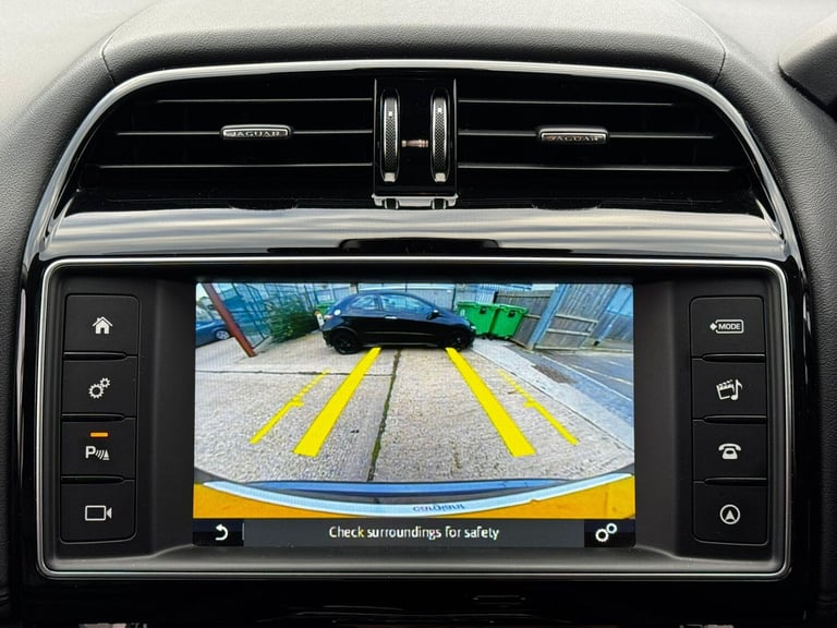 2017 Jaguar F-Pace 2.0d Portfolio 5dr Auto AWD ESTATE DIESEL Automatic