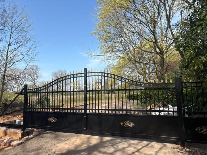 Automated Security Gates - Home Gates - Work Gates & Fences. Commercial Strength