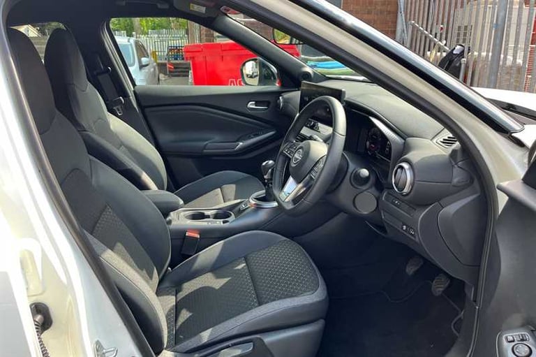 2025 Nissan Juke 1.0 DIG-T N-CONNECTA 5DR Hatchback Petrol Manual