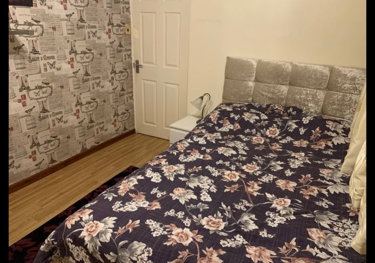 Room for rent - Female household 