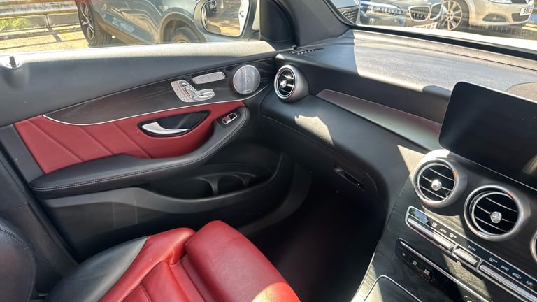 2020 Mercedes-Benz GLC 300d 4Matic AMG Line Premium 5dr 9G-Tronic Diesel Estate Estate Diesel Aut...