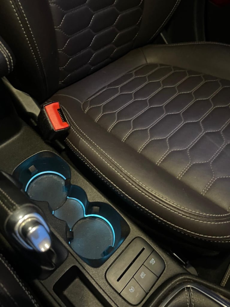 Ford, FIESTA VIGNALE, Hatchback, 2018, Damaged Salvage Repairable 2 owners,