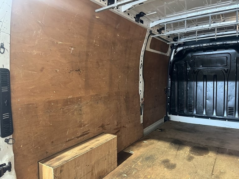 2021 Nissan NV400 dCi 35 Tekna Panel Van Diesel Manual