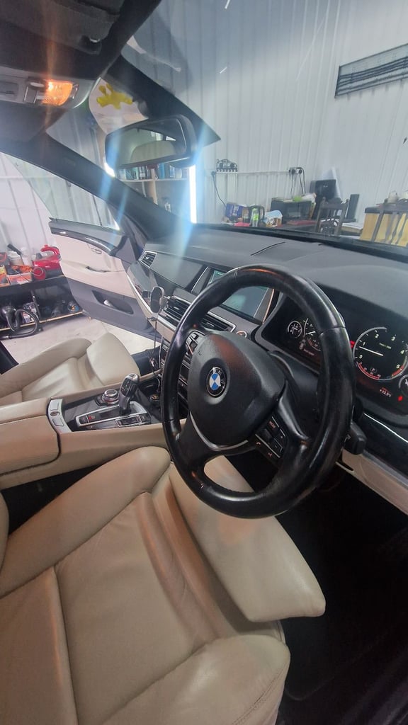 BMW, 5 SERIES, Hatchback, 2010, Semi-Auto, 2993 (cc), 5 doors