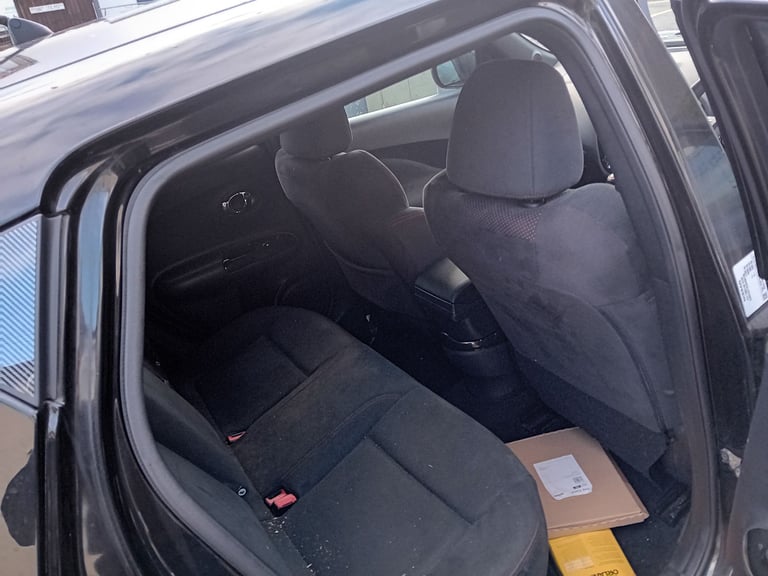 Nissan, JUKE, Hatchback, 2013, Manual, 1618 (cc), 5 doors