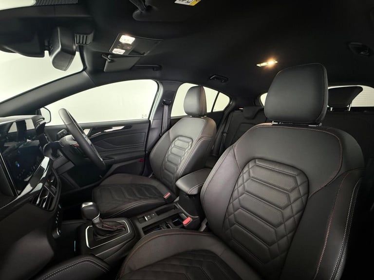 2022 Ford Focus 1.0T EcoBoost MHEV ST-Line Vignale DCT Euro 6 (s/s) 5dr Hatchback PETROL Automatic