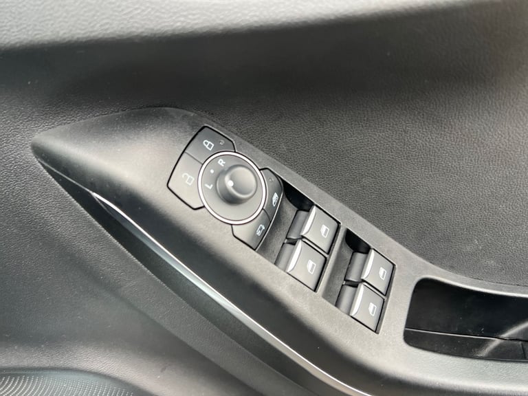 2023 Ford Puma 1.0 EcoBoost Hybr mHEV 155 ST-Line Vignale 5dr DCT HATCHBACK PETROL Automatic