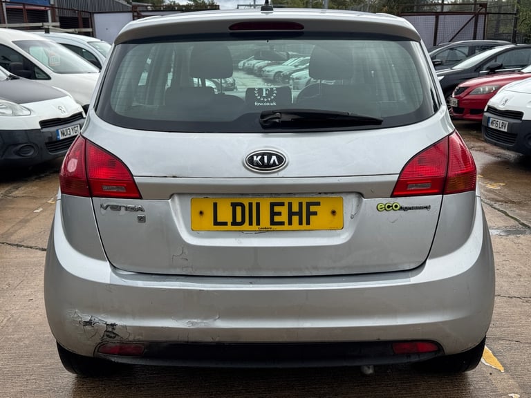 2011 Kia Venga 1.4 CRDi EcoDynamics 2 5dr HATCHBACK Diesel Manual - Image 6