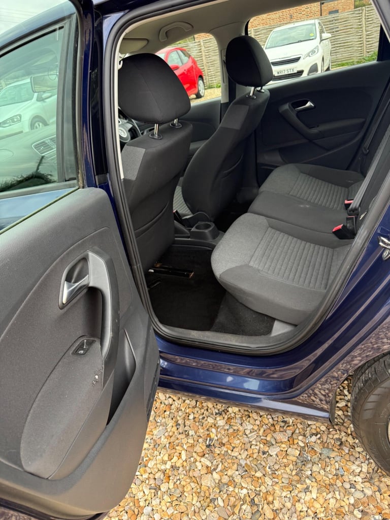 2010 Volkswagen Polo 1.2 70 SE 5dr HATCHBACK PETROL Manual