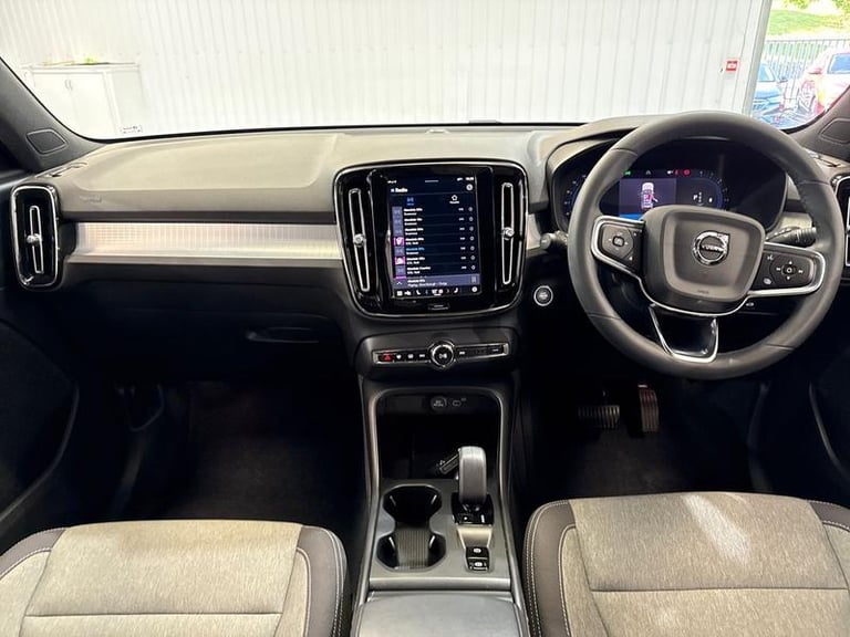 2023 Volvo XC40 2.0 B3P Core 5dr Auto Automatic Estate Petrol Automatic