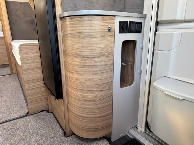2024 Bailey Unicorn Cadiz - 4 berth - Fixed single beds 