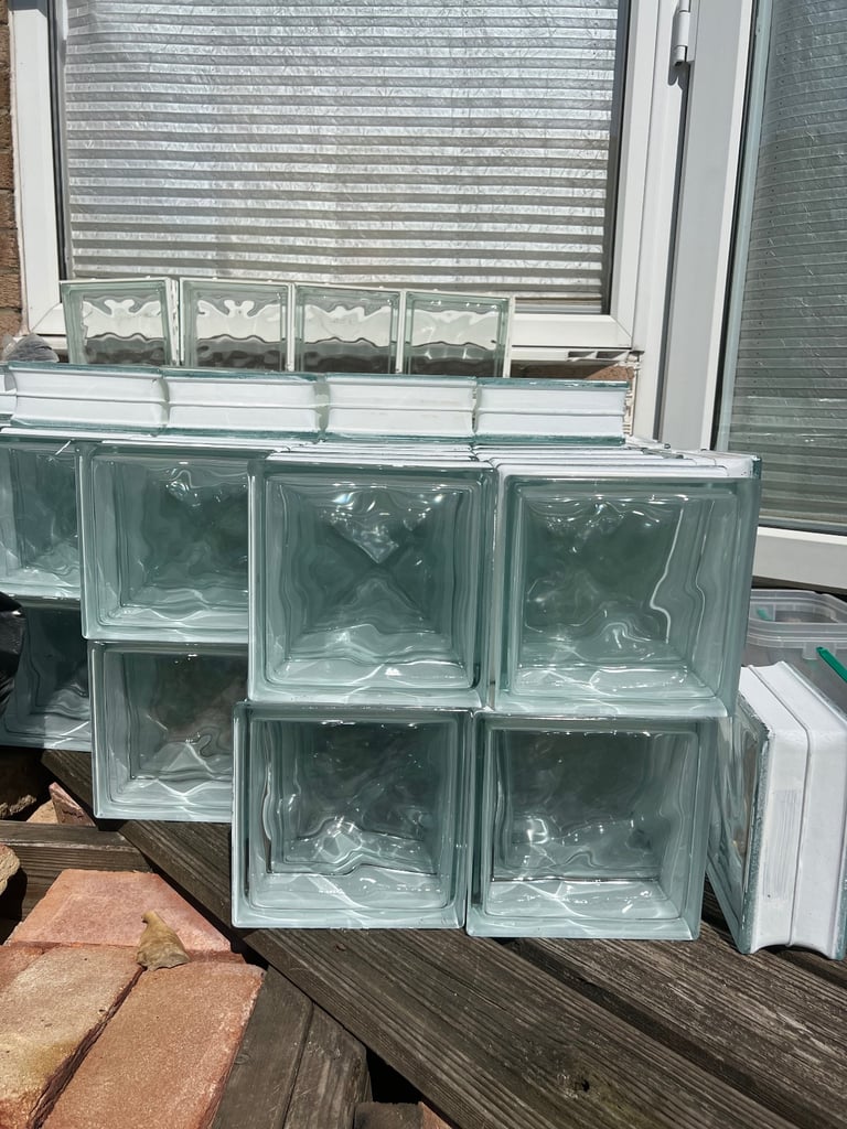 19cm x 19cm x 8cm clear architectural building glass blocks - Used 