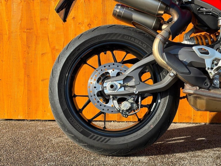 DUCATI PANIGALE V2 S