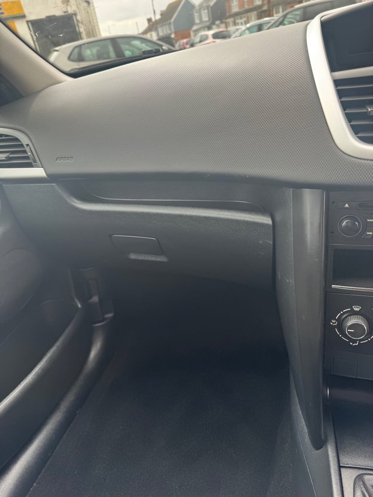 2009 Peugeot 207 1.4 VTi S 5dr [AC] ESTATE Petrol Manual