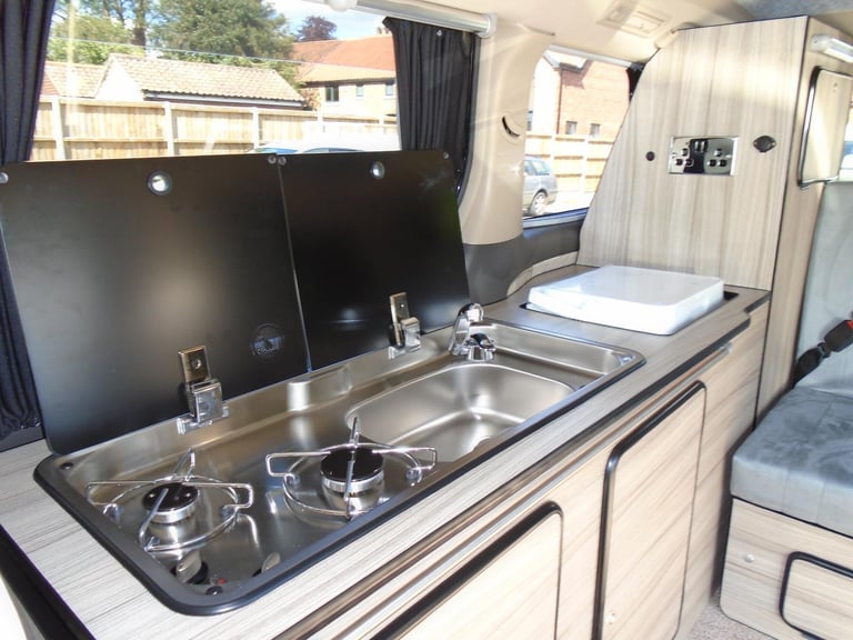 TOYOTA  VELLFIRE  CAMPERVAN MOTORHOME ~NEW 7 SPEED AUTO~4 BERTH