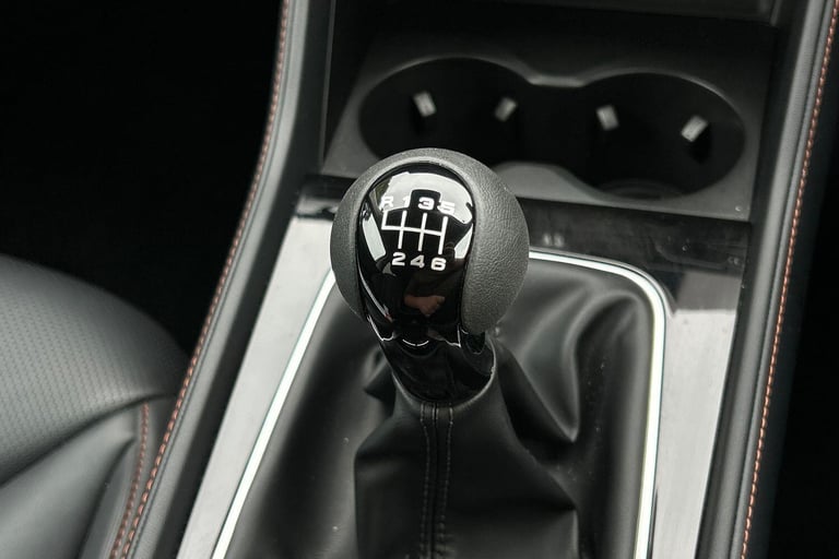 2025 MG MG HS 1.5 T-GDI Trophy 5dr ESTATE PETROL Manual