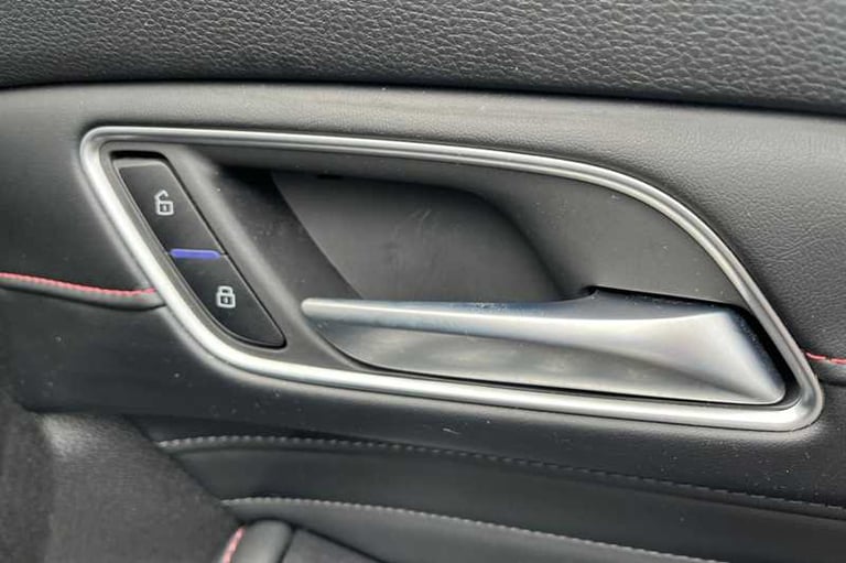 2024 MG MG HS 1.5 T-GDI Trophy SUV 5dr Petrol DCT Euro 6 (s/s) (162 ps) SUV Petrol Automatic