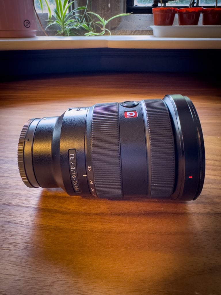 Sony GM 16-35 f2.8 - pristine!