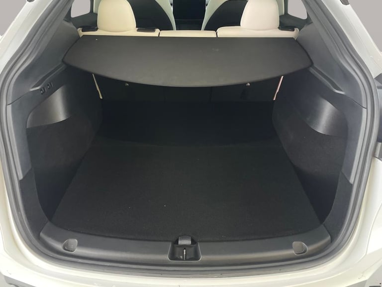 2022 Tesla Model Y (Dual Motor) Long Range SUV 5dr Electric Auto 4WDE (384 bhp) - REVERSE CAM  Su...
