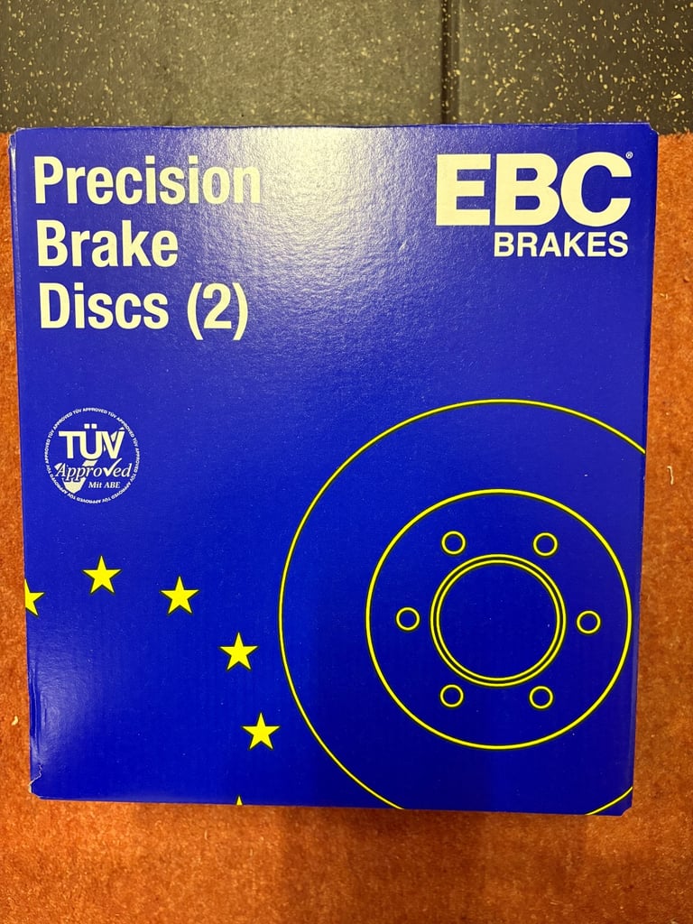 EBC GD2184 Rear Brake Discs, Ultimax 2 Brake Pads For Ford Focus Mk4 