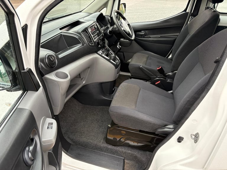 2018 68 Nissan NV200 1.5DCI Acenta 5 seat crew van only 64434 miles NO VAT