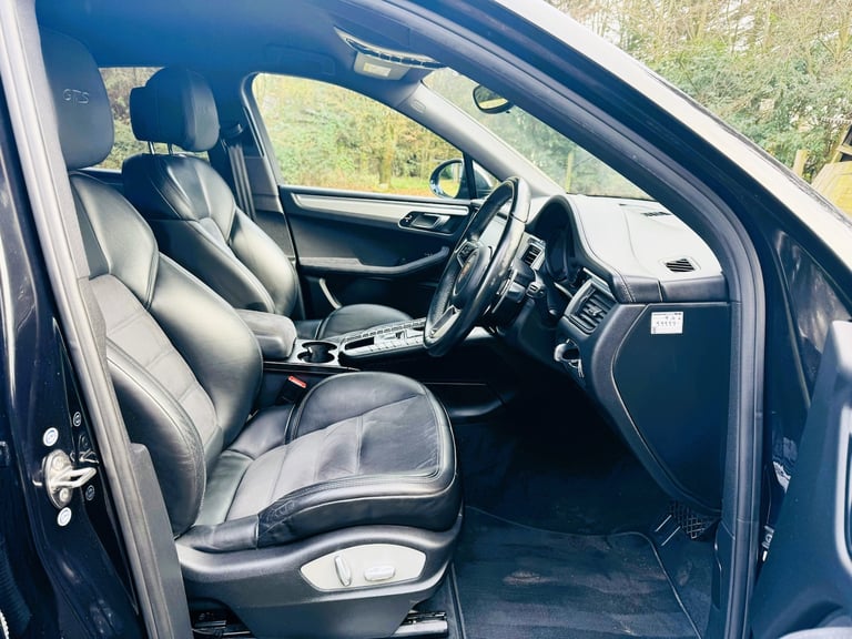 PORSCHE MACAN 2016 66 PLATE 3.0 GTS SPORT CHRONO PACKAGE IMMACULATE CONDITION