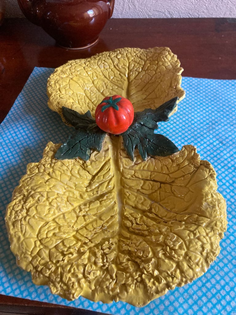 Vintage Yellow Cabbage Leaf Serving Dish reasonable offers accepted