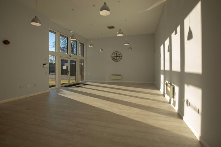 Office/Photographic Studio to rent