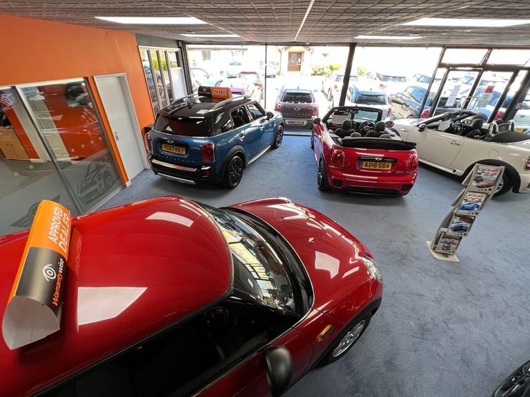 2011 MINI Countryman 1.6 Cooper Euro 5 (s/s) 5dr HATCHBACK Petrol Manual