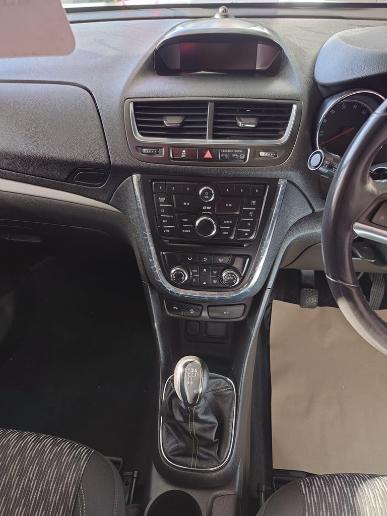 2014 Vauxhall Mokka 1.6 Exclusiv 2WD Euro 5 (s/s) 5dr HATCHBACK Petrol Manual