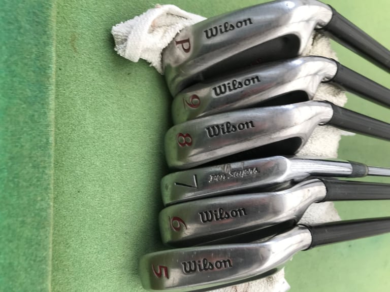 image for WILSON DEEP RED FLUID FEEL FATSHAFTS  GRAPHITE REG RH