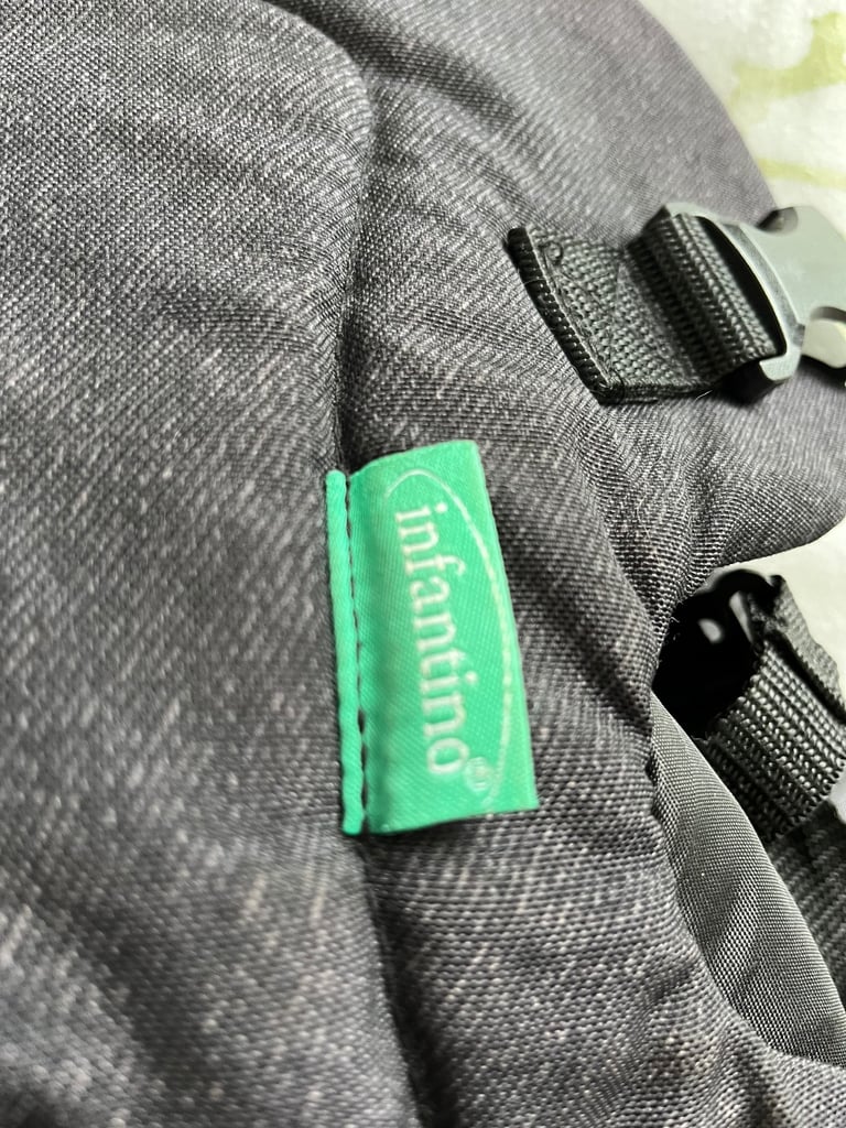 Infqmtino Advanced 4 in 1 baby carrier