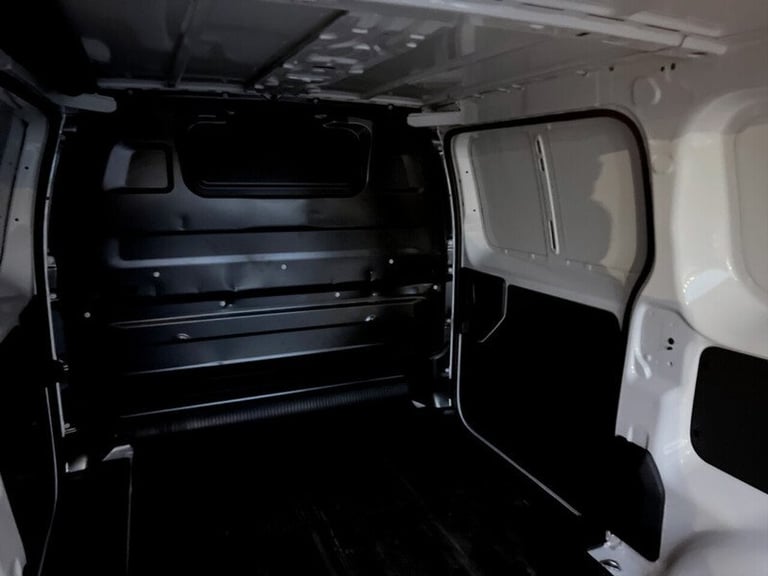 2022 Vauxhall Vivaro Electric 3100 Dynamic Panel Van Electric Automatic