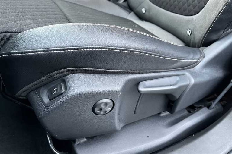 2020 Vauxhall Grandland X 1.2 Turbo SRi Nav 5dr HATCHBACK PETROL Manual