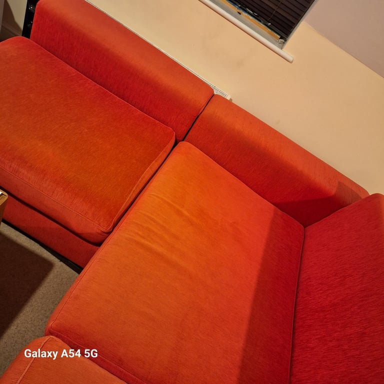Sofas living room 4 piece very good condition 