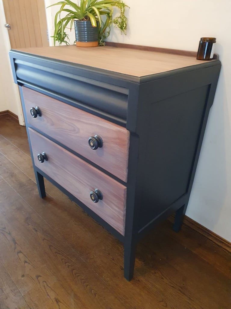 image for Chest of drawers 