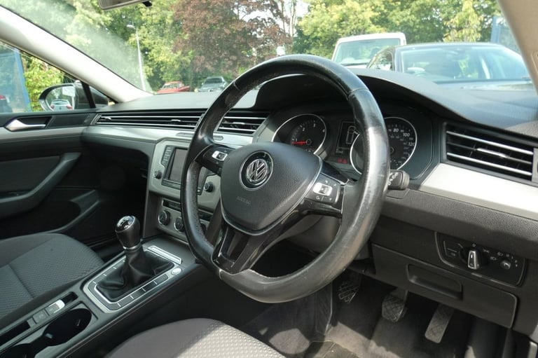 2015 Volkswagen Passat 1.6 TDI BlueMotion Tech S Estate 5dr Diesel Manual Euro 6 (s/s) (120 ps) E...