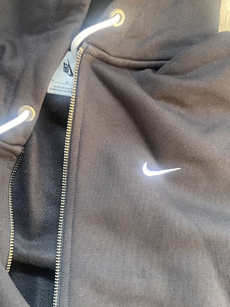 Nike Men's Solo Swoosh Fleece Pullover Hoodie
