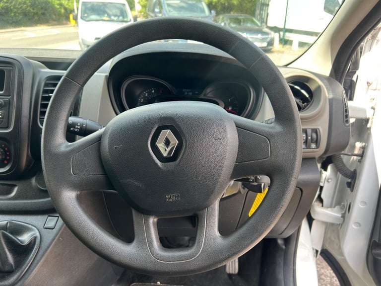 2019 Renault Trafic 1.6 dCi 29 Business LWB Standard Roof Euro 6 5dr PANEL VAN Diesel Manual
