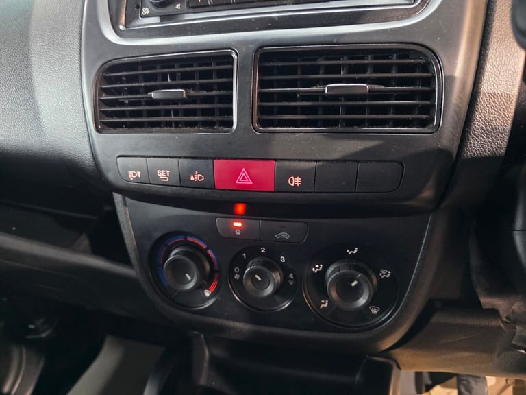 2017 Vauxhall Combo L1H1 2000 CDTI ECOFLEX S/S Panel Van Diesel Manual