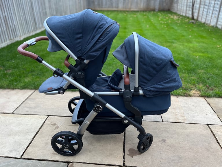 Silver Cross Wave Tandem Pushchair  
