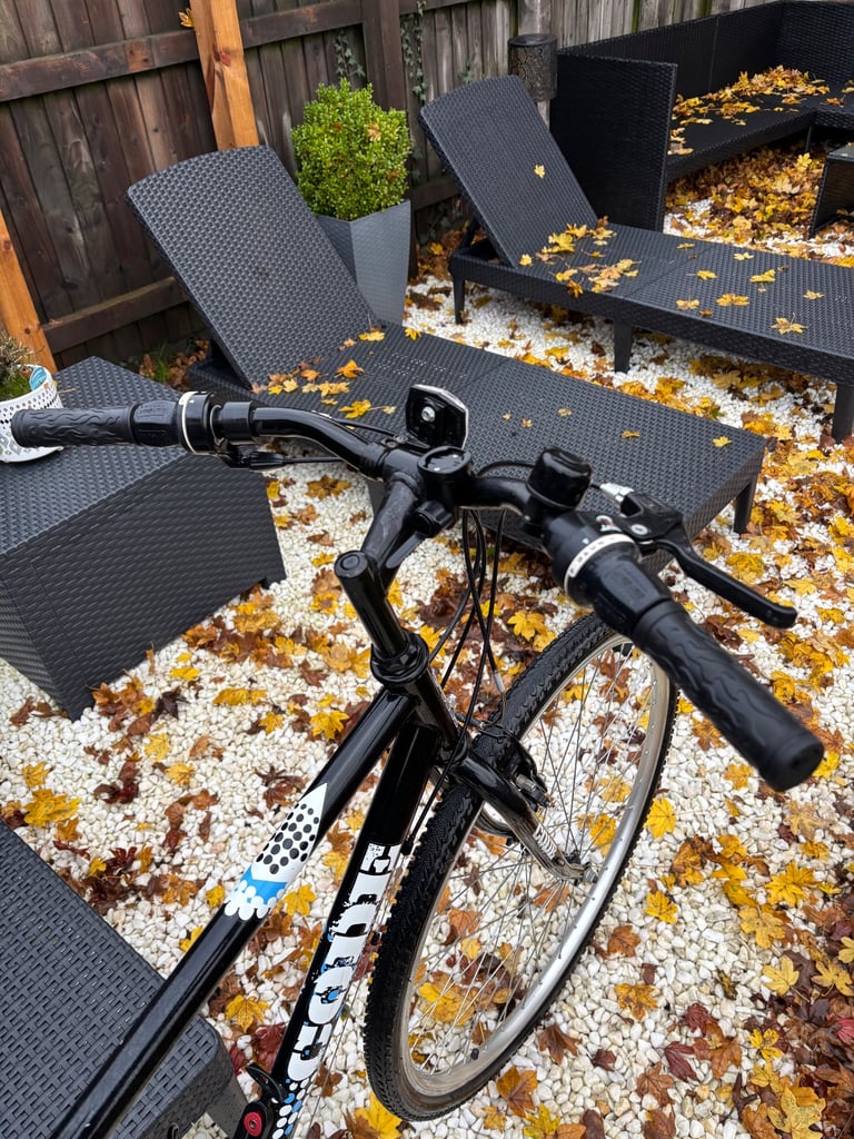 Men’s Lightweight APOLLO Code Hybrid Bike (Fantastic Condition)